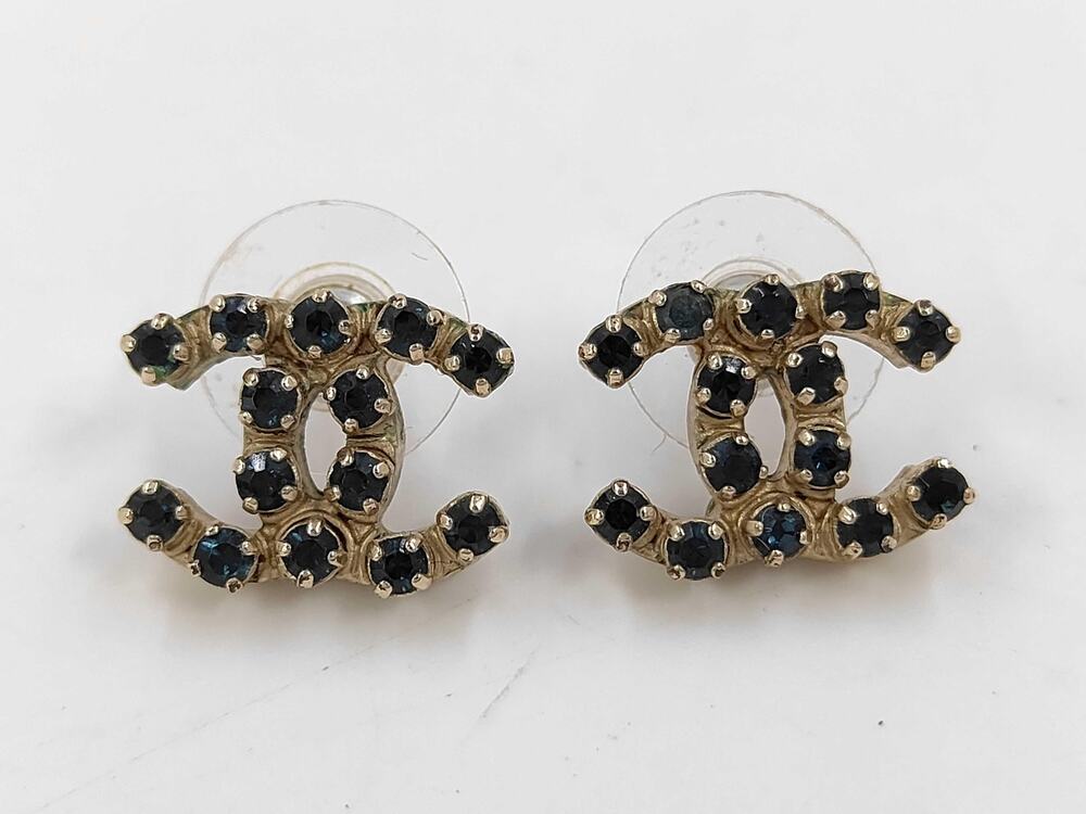 123 CHANEL Earrings